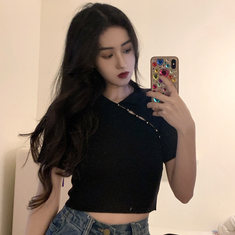 2021 New Korean summer in-style mesh button sleeve short design thin T-shirt women's tops (c1266) SLYJ, Black
2021 New Korean summer in-style mesh button sleeve short design thin T-shirt women's tops (c1266) SLYJ, Black