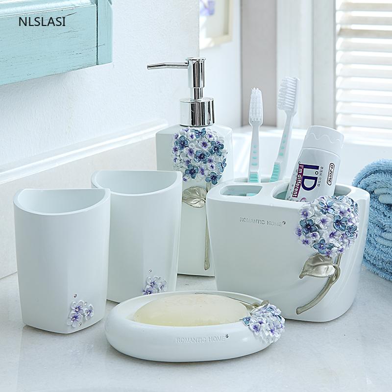 European Style Five Piece Set Resin Home Hotel Bathroom Accessories Set Soap Dish Lotion Bottle Mouth Cup Toothbrush Holder
European Style Five Piece Set Resin Home Hotel Bathroom Accessories Set Soap Dish Lotion Bottle Mouth Cup Toothbrush Holder