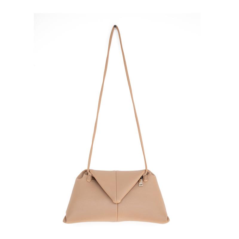 One-shouldered women's bag 2021 Korean version of the retro 100 with a stylish triangular cover envelope bag, Black
One-shouldered women's bag 2021 Korean version of the retro 100 with a stylish triangular cover envelope bag, Black