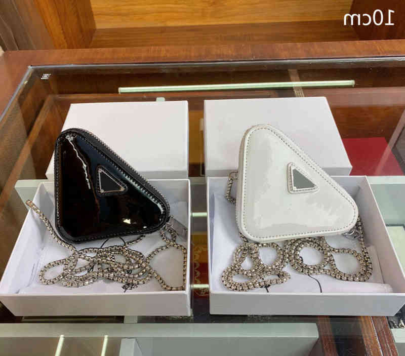 2021 women mini triangle fashion luxury lady purses crossbody pu change bag designers shoulder box, Black(with lxgx)
2021 women mini triangle fashion luxury lady purses crossbody pu change bag designers shoulder box, Black(with lxgx)