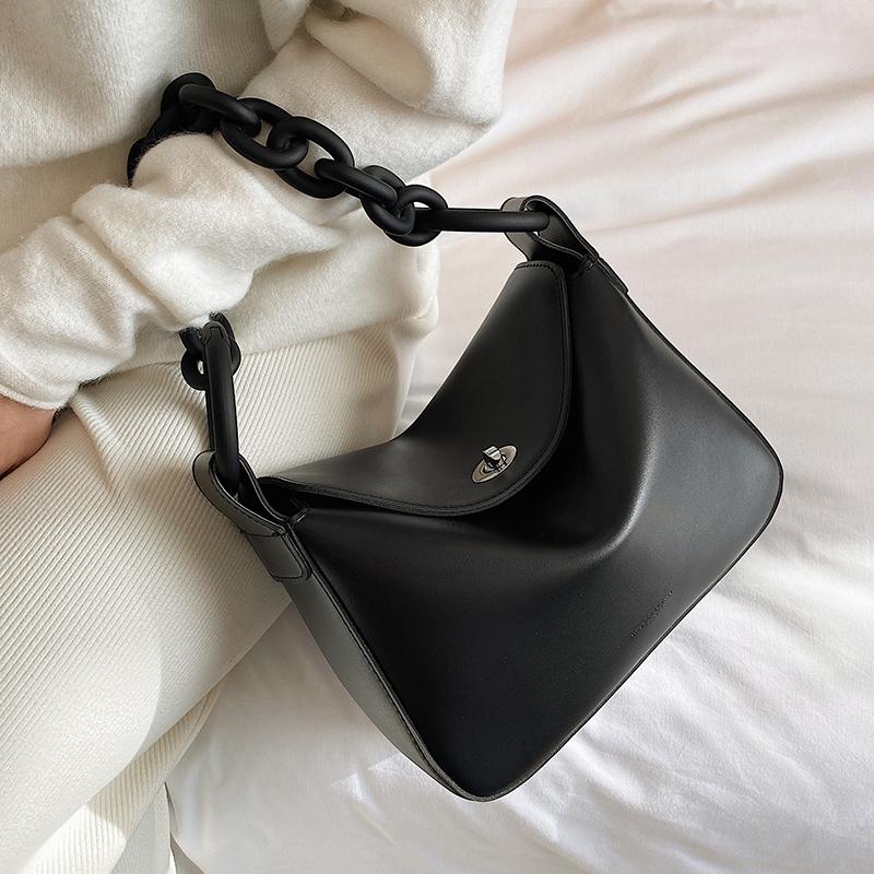 VeryMe Solid Color Thick Chain Small Totes PU Leather Crossbody Bags For Women Luxury Design Lady Phone Handbags and Purses Sac, Black
VeryMe Solid Color Thick Chain Small Totes PU Leather Crossbody Bags For Women Luxury Design Lady Phone Handbags and Purses Sac, Black