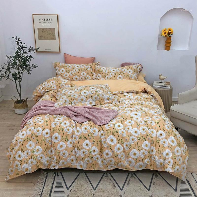 Papa&Mima Yellow Daisy Flowers Brushed Sanding Cotton Bedding Set Printed Thick Linens Fitted Sheet Pillowcase Duvet Cover1, 20205570
Papa&Mima Yellow Daisy Flowers Brushed Sanding Cotton Bedding Set Printed Thick Linens Fitted Sheet Pillowcase Duvet Cover1, 20205570