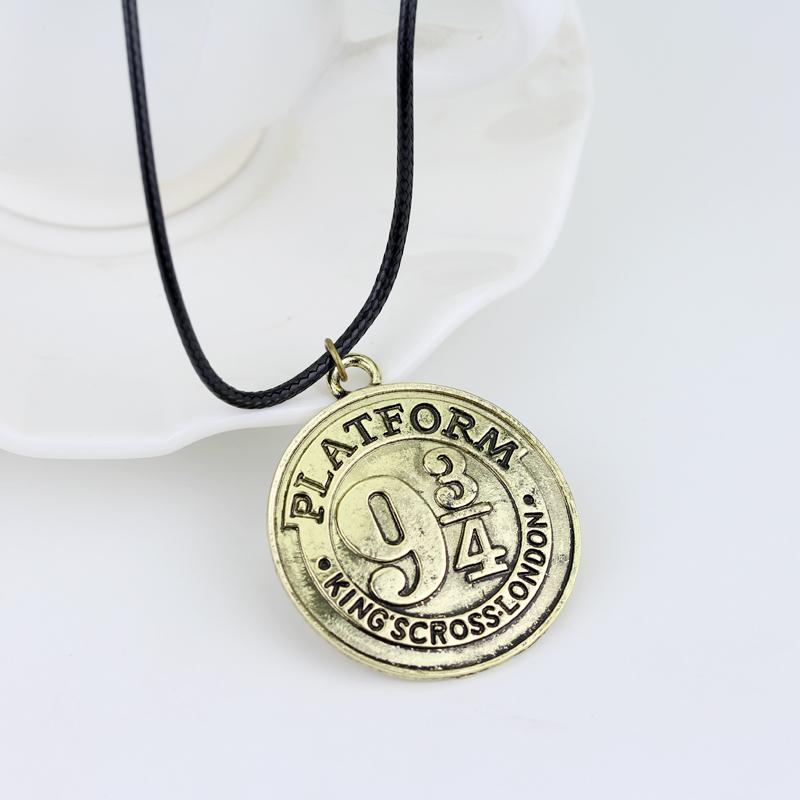 Retro Ravenclaw Necklace 9 3/4 King's cross Pendant Necklace Fantasy Charm Women Men jewelry Leather Rope Chain
Retro Ravenclaw Necklace 9 3/4 King's cross Pendant Necklace Fantasy Charm Women Men jewelry Leather Rope Chain