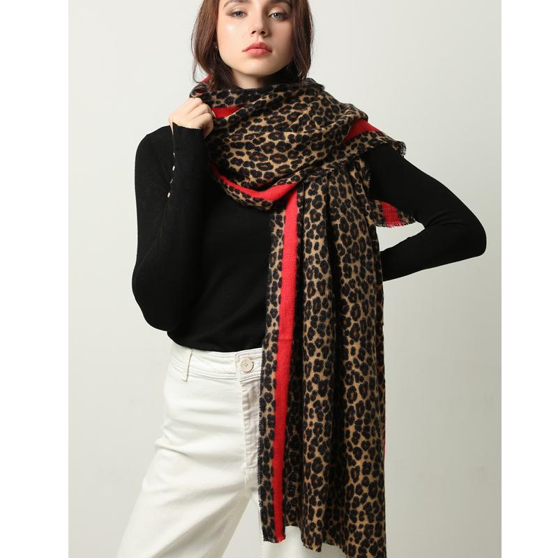 Winter Warm Women Scarf Fashion Animal Leopard Print Lady Thick Soft Shawls and Wraps Female Foulard Cashmere Scarves Blanket
Winter Warm Women Scarf Fashion Animal Leopard Print Lady Thick Soft Shawls and Wraps Female Foulard Cashmere Scarves Blanket