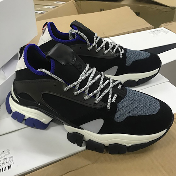 Mens Running Shoes Luxurys Designers sneaker Mens vintage Sneakers Calfskin Trainers Casual Shoes Mountain Climbing Shoes with Box, Color 4
Mens Running Shoes Luxurys Designers sneaker Mens vintage Sneakers Calfskin Trainers Casual Shoes Mountain Climbing Shoes with Box, Color 4