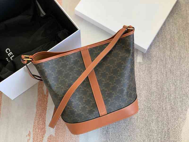 Evening Bags triumphal arch old flower bucket bag top leather shopping Lisa same women's Single Shoulder Messenger Bag UTM2
Evening Bags triumphal arch old flower bucket bag top leather shopping Lisa same women's Single Shoulder Messenger Bag UTM2