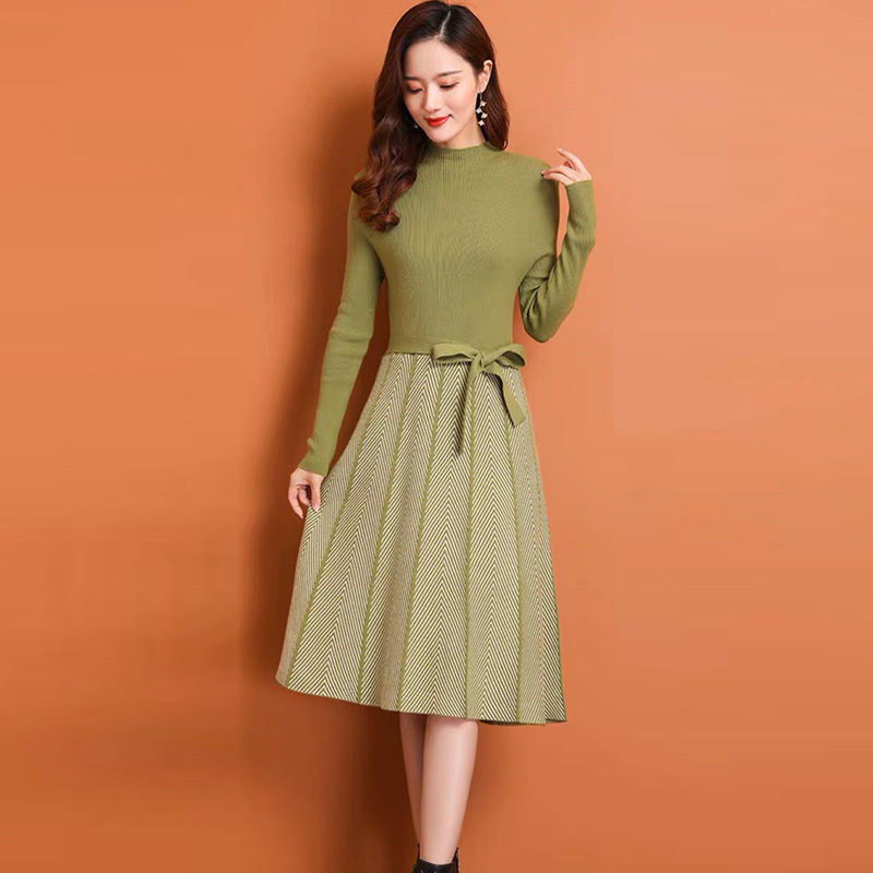 Elegant Knitted pleated Female Autumn Winter Long Sleeve Sweater Women Office Lady Casual Midi Dress 201030