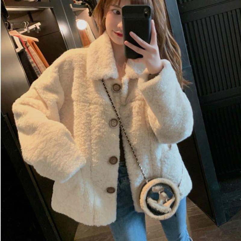 Women' Soft Waxy Lamb Coat 2020 Autumn Winter New Korean Loose Fur One-Piece Thicken Tops Fashion Casual Outwear, White
Women' Soft Waxy Lamb Coat 2020 Autumn Winter New Korean Loose Fur One-Piece Thicken Tops Fashion Casual Outwear, White