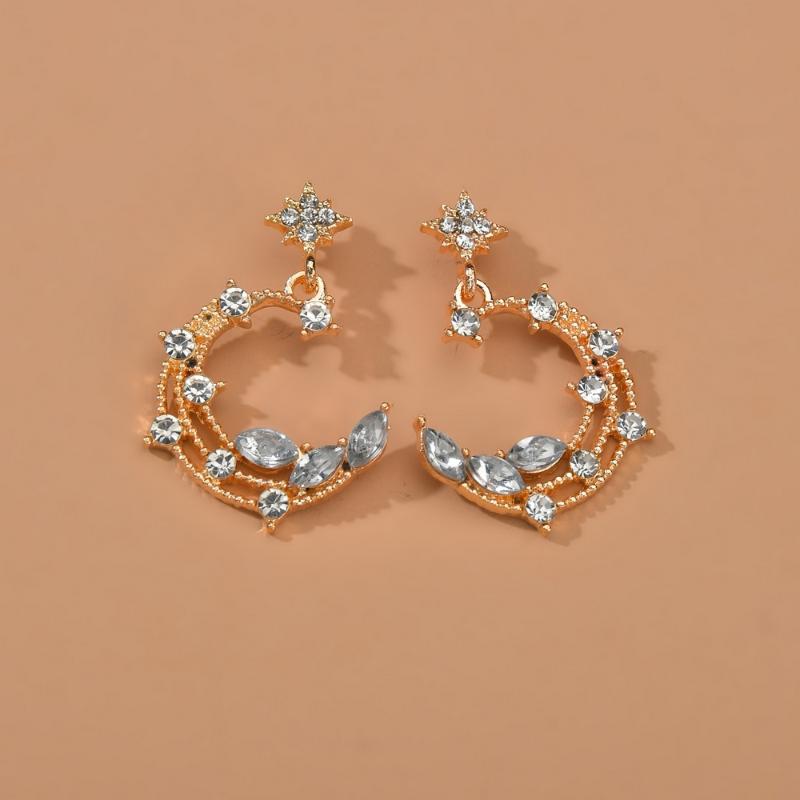 2020 New Fashion Crystal Trendy Star Women Dangle Earrings Star-moon Asymmetric Earrings Drop Jewelry
2020 New Fashion Crystal Trendy Star Women Dangle Earrings Star-moon Asymmetric Earrings Drop Jewelry