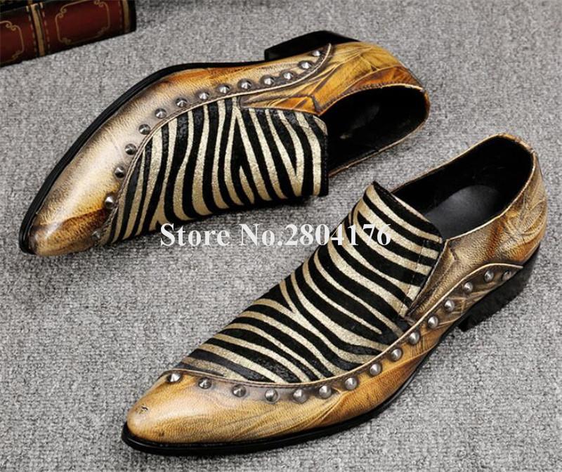Brand Design Men Fashion Pointed Toe Gold Printed Flat Leisure Leather Rivet Shoes Men Formal Business Dress Shoes, As pic
Brand Design Men Fashion Pointed Toe Gold Printed Flat Leisure Leather Rivet Shoes Men Formal Business Dress Shoes, As pic