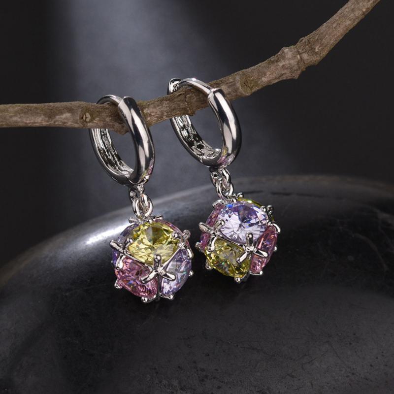 Small Hoop Earrings with Charm for Ladies Wedding Party Fashion CZ Cubic Pendant Earings Party Jewellery Bijoux Girls Gift
Small Hoop Earrings with Charm for Ladies Wedding Party Fashion CZ Cubic Pendant Earings Party Jewellery Bijoux Girls Gift