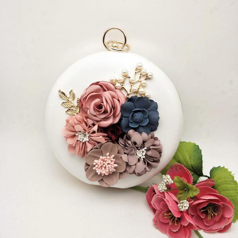 Round Beaded Evening Bag New Flower Beaded Small Clutch Evening Bag With Chain Shoulder Handbags Leather Metal Purse A736, Black
Round Beaded Evening Bag New Flower Beaded Small Clutch Evening Bag With Chain Shoulder Handbags Leather Metal Purse A736, Black