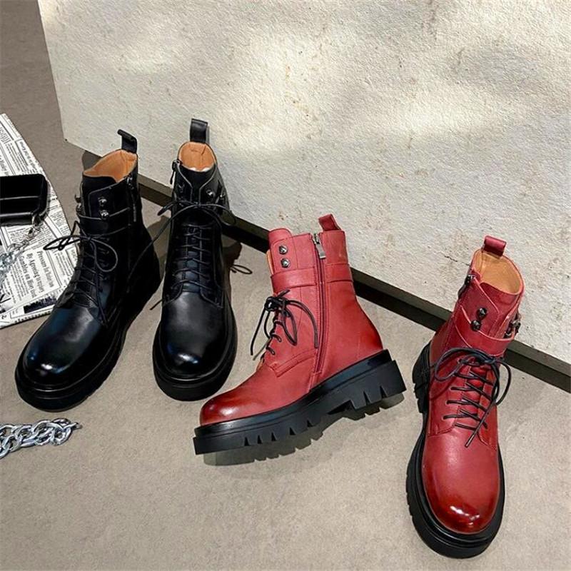 Increased thick-soled women's metal buckle decorative boots black wine red cross strap boots winter women's fashion
Increased thick-soled women's metal buckle decorative boots black wine red cross strap boots winter women's fashion