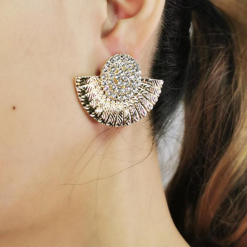 Fan Shaped Rhinestone Stud Earrings Women Vintage Fashion Jewelry Metal Statement Earring Accessories UKMOC
Fan Shaped Rhinestone Stud Earrings Women Vintage Fashion Jewelry Metal Statement Earring Accessories UKMOC