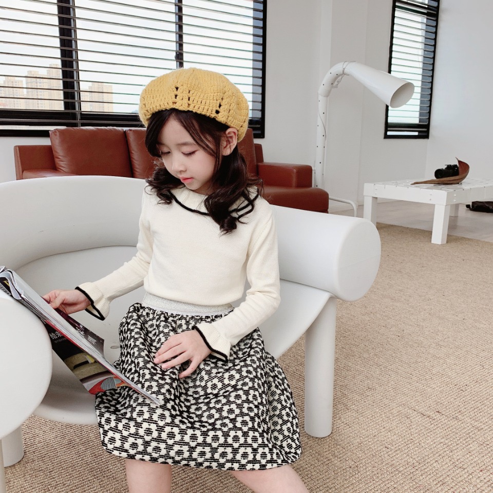 New Girls Suits Fashion Sweater with Gold thread skirt 2Pcs/Set Autumn Winter Kids Girl Sweet Clothes, As show
New Girls Suits Fashion Sweater with Gold thread skirt 2Pcs/Set Autumn Winter Kids Girl Sweet Clothes, As show