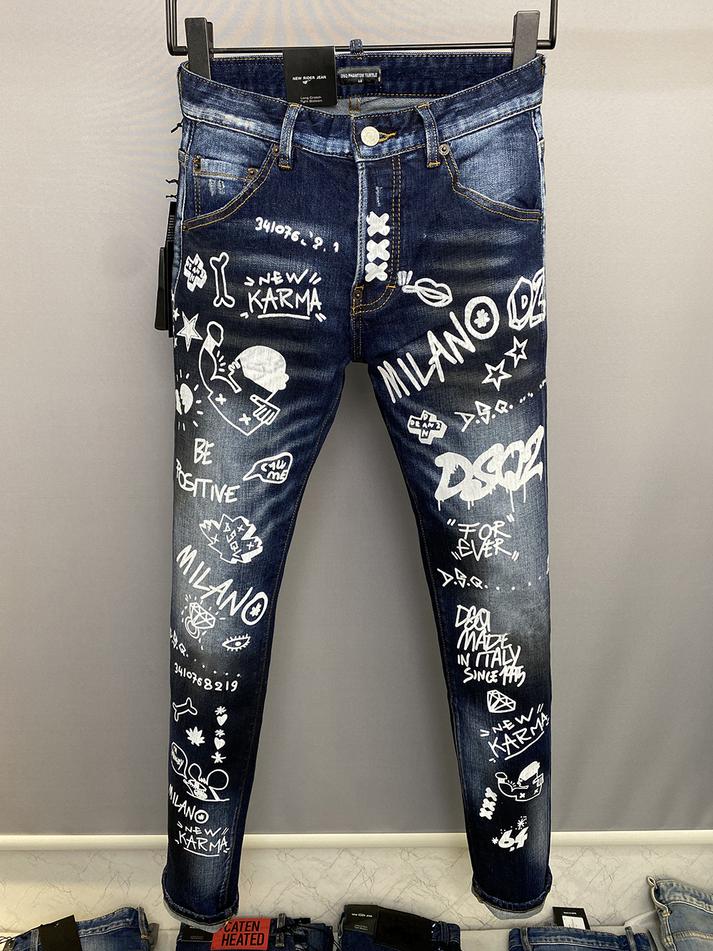 DSQ PHANTOM TURTLE Classic Fashion Man Jeans Hip Hop Rock Moto Mens Casual Design Ripped Jean Distressed Skinny Denim Biker Jeans 6132, As picture
DSQ PHANTOM TURTLE Classic Fashion Man Jeans Hip Hop Rock Moto Mens Casual Design Ripped Jean Distressed Skinny Denim Biker Jeans 6132, As picture