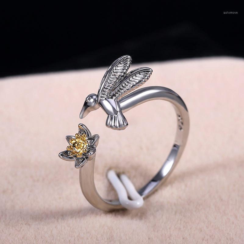 The high quality Humming Bird Flower Ring Women's Girl's Animal Ring Jewelry Adjustable Wrap gift1
The high quality Humming Bird Flower Ring Women's Girl's Animal Ring Jewelry Adjustable Wrap gift1