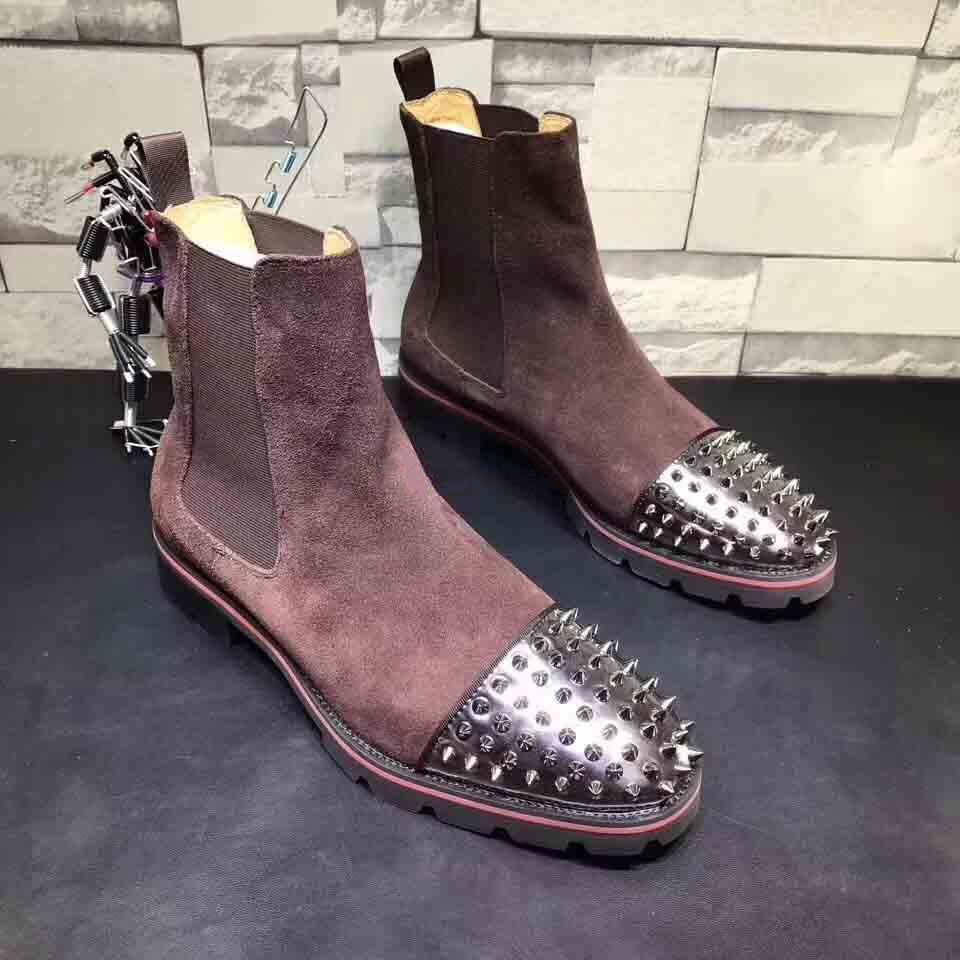 Fashion Top Luxury Men Boots Red Bottom Design Men Ankle Boots Low Heels Genuine Leather Suede Rivets Melon Spikes Flat Short Knight Boots, Black
Fashion Top Luxury Men Boots Red Bottom Design Men Ankle Boots Low Heels Genuine Leather Suede Rivets Melon Spikes Flat Short Knight Boots, Black