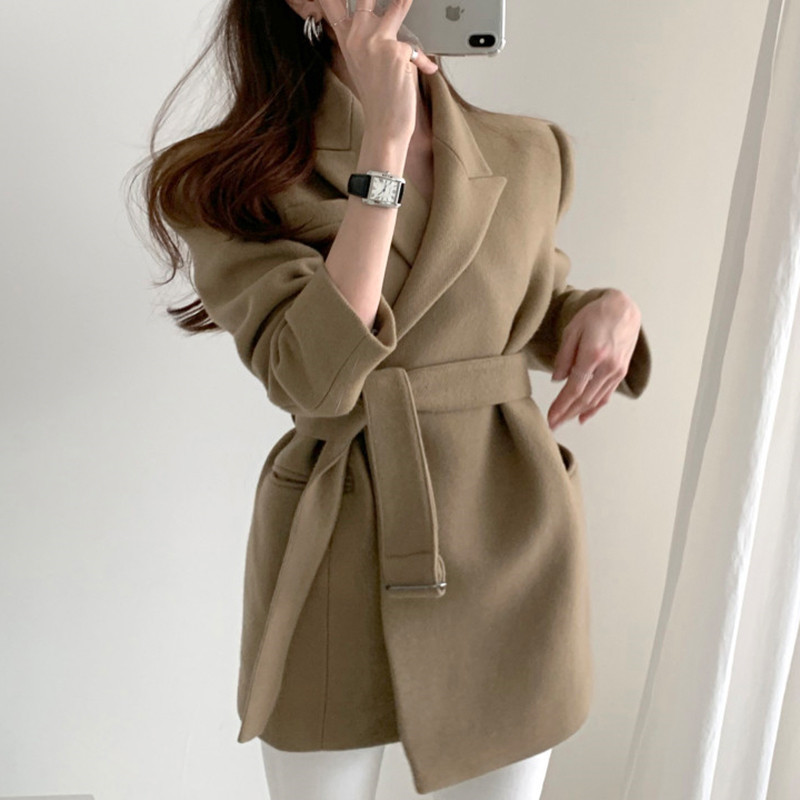 2021 New Elegant Korean Women's Autumn Sashed Thin Woolen Lapel Collar Solid Camel Wool Warm Black Jacket ULVI
2021 New Elegant Korean Women's Autumn Sashed Thin Woolen Lapel Collar Solid Camel Wool Warm Black Jacket ULVI