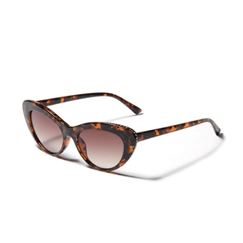 Ladies Cute Sexy Cat Eye Sunglasses Women Retro Luxury Mirror Sunglasses Women Vintage Female Hip hop Sun Glasses
Ladies Cute Sexy Cat Eye Sunglasses Women Retro Luxury Mirror Sunglasses Women Vintage Female Hip hop Sun Glasses