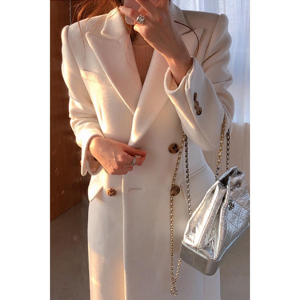 Heydress 2021 Winter Women Solid Slim Elegant Wool Coat Ice Lady White Streetwear Female Thick Warm Double Breasted Outerwear
Heydress 2021 Winter Women Solid Slim Elegant Wool Coat Ice Lady White Streetwear Female Thick Warm Double Breasted Outerwear