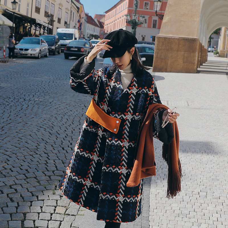 LANMREM autumn and winter fashion plaid warm vneck allmatch woolen coat Women's Midlength overtheknee loose coat 2A905 201112