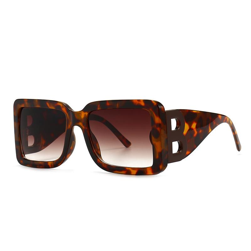 Sunglasses 2021 Luxury Square Metal Women Vintage Sunglass Punk Sun Glasses Men Oculos Feminino Lentes Gafas De Sol UV400
Sunglasses 2021 Luxury Square Metal Women Vintage Sunglass Punk Sun Glasses Men Oculos Feminino Lentes Gafas De Sol UV400