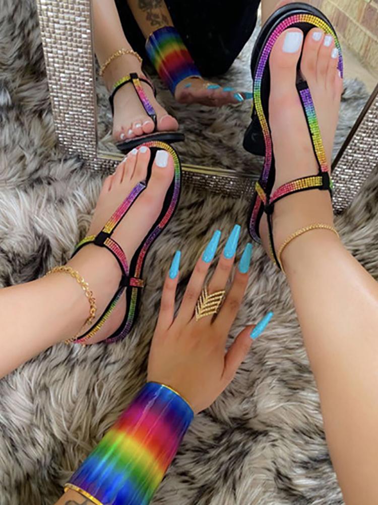 Summer Women Sandals Fashion Slippers New Flat Shoes Simple Designer Slides Luxury Beach Color Casual Ladies Sandals Hot, As pic show
Summer Women Sandals Fashion Slippers New Flat Shoes Simple Designer Slides Luxury Beach Color Casual Ladies Sandals Hot, As pic show