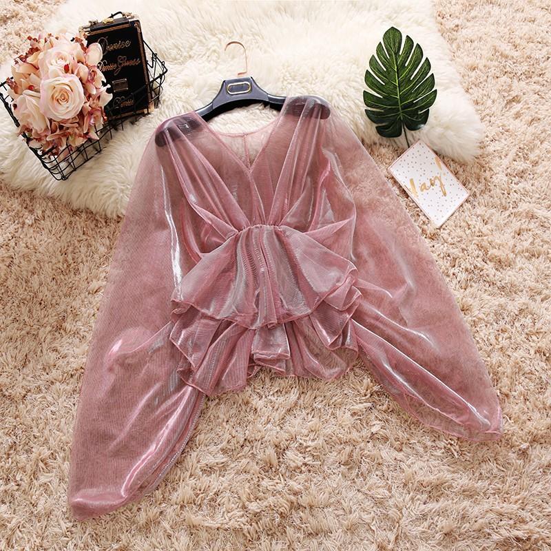 spring summer new female V-neck ruffles Mesh shirt women's bat sleeve waist Flounced sun protection shirts women blouses, Green shirt
spring summer new female V-neck ruffles Mesh shirt women's bat sleeve waist Flounced sun protection shirts women blouses, Green shirt