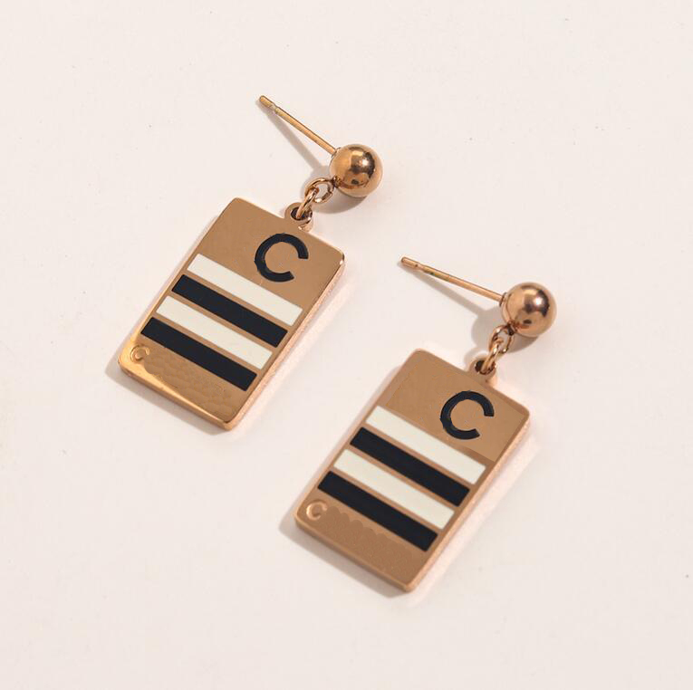 Wholesale 7 Styles Design Brand Letter Steels Seal Stud Earrings Luxury Women Never Fading Stainless Steel 18K Gold Plated Earring Geometric Stripe Earloop Jewelry
Wholesale 7 Styles Design Brand Letter Steels Seal Stud Earrings Luxury Women Never Fading Stainless Steel 18K Gold Plated Earring Geometric Stripe Earloop Jewelry