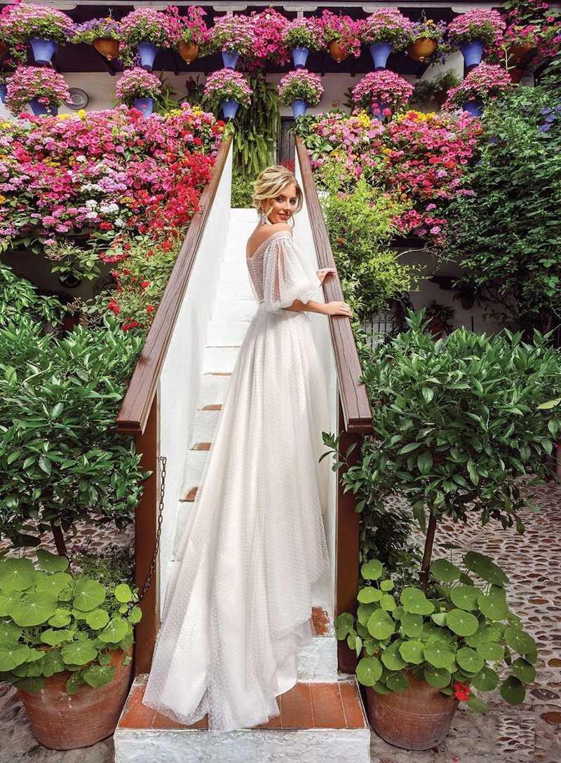 2021 New Ivory Cleavage Tulle-swollen Dressed Wedding Robes Soiree Bride to Be Mari e Bathrobe PRCG
