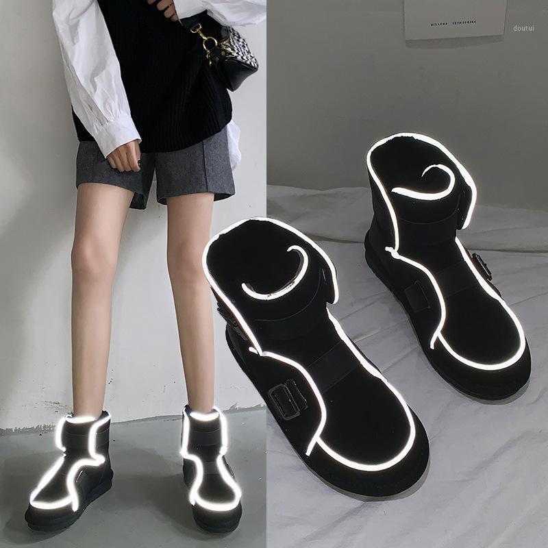 Black reflective snow boots women 2020 new winter fur thick low-cylinder Japanese schoolgirl casual cotton boots1
Black reflective snow boots women 2020 new winter fur thick low-cylinder Japanese schoolgirl casual cotton boots1