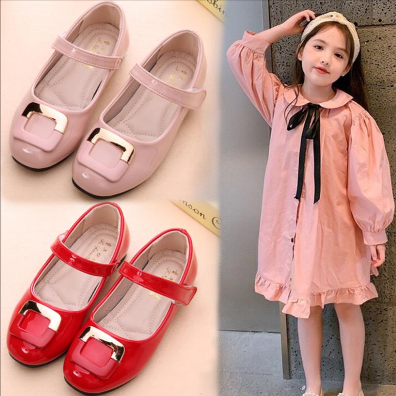 Kids shoes 2021 spring girls leather shoes princess tassel Flats children shoes girls cute sneakers for toddler girls trainers, Black
Kids shoes 2021 spring girls leather shoes princess tassel Flats children shoes girls cute sneakers for toddler girls trainers, Black