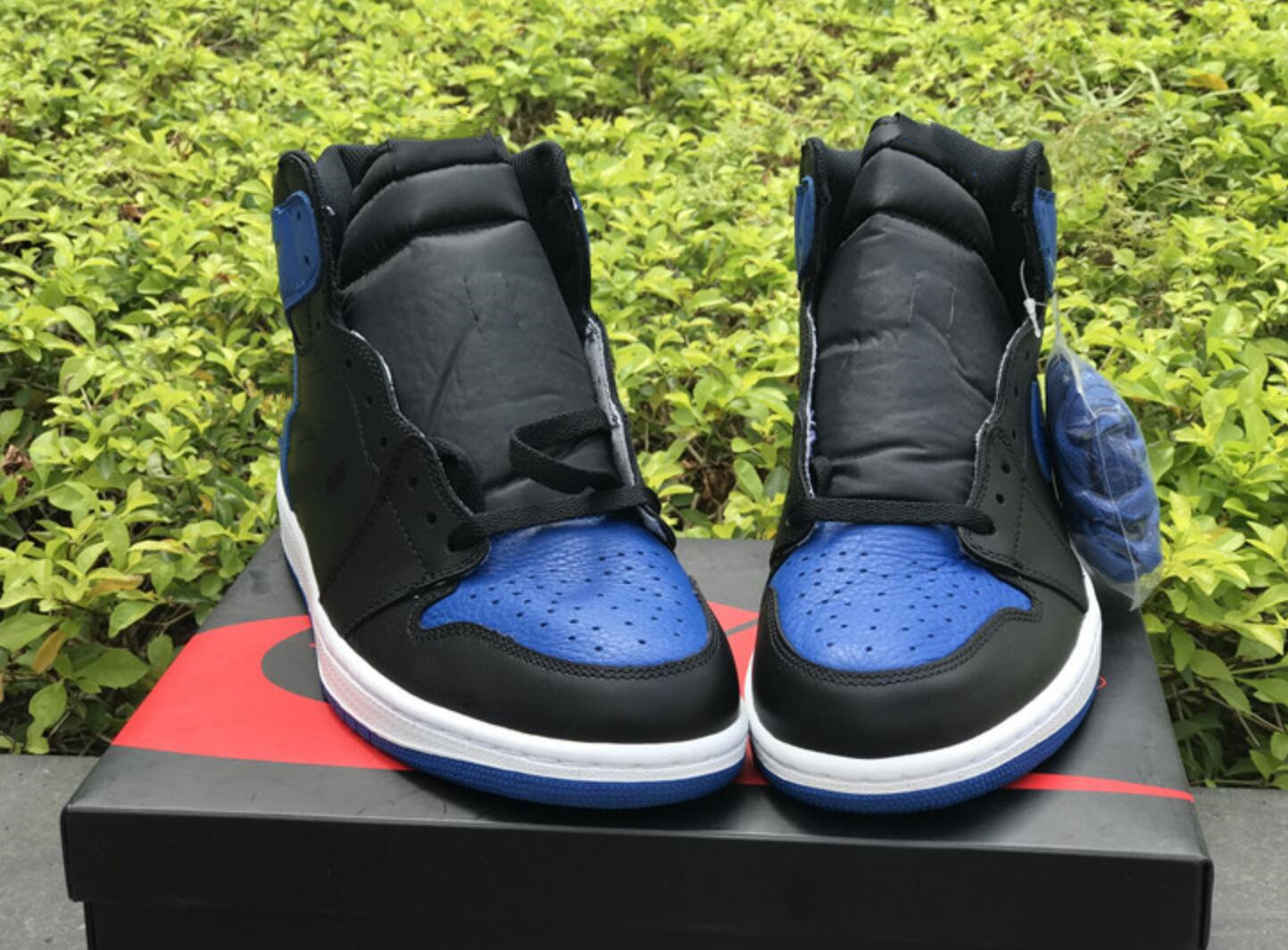 Dark Marina Blue VAPMAX 1 High OG Obsidian Men Basketball Shoes Wholesale North Pole Chicago Sports Sneakers Women Turbo Green White Bio Hack Blue Black Yellow Toe, Color-3
Dark Marina Blue VAPMAX 1 High OG Obsidian Men Basketball Shoes Wholesale North Pole Chicago Sports Sneakers Women Turbo Green White Bio Hack Blue Black Yellow Toe, Color-3