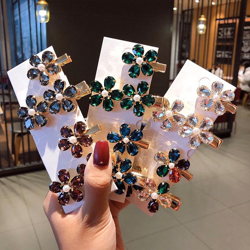 Fashion Crystal Hair Pins for Women Girls 2 Pcs Popular Flower Pearl Hair Clips Wedding Engagement Party Hair Accessories