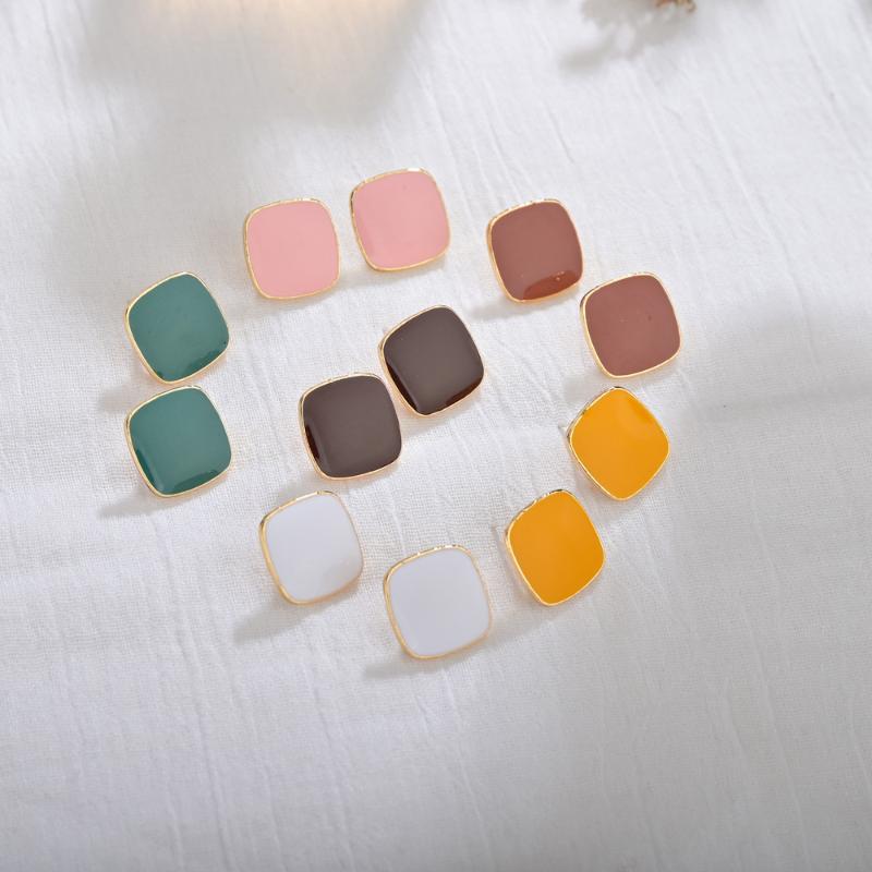 UAM Korean New Red Geometric Rules Small Square Shape Drop Oil Stud Earrings For Woman Classic Fashion Jewelry Gifts Wholesale
UAM Korean New Red Geometric Rules Small Square Shape Drop Oil Stud Earrings For Woman Classic Fashion Jewelry Gifts Wholesale