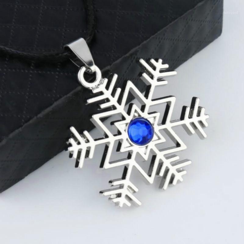Chokers Classic Snowflake Leather Cord Short Necklace Men's And Women's Fashion Jacket Couple Necklace1
Chokers Classic Snowflake Leather Cord Short Necklace Men's And Women's Fashion Jacket Couple Necklace1