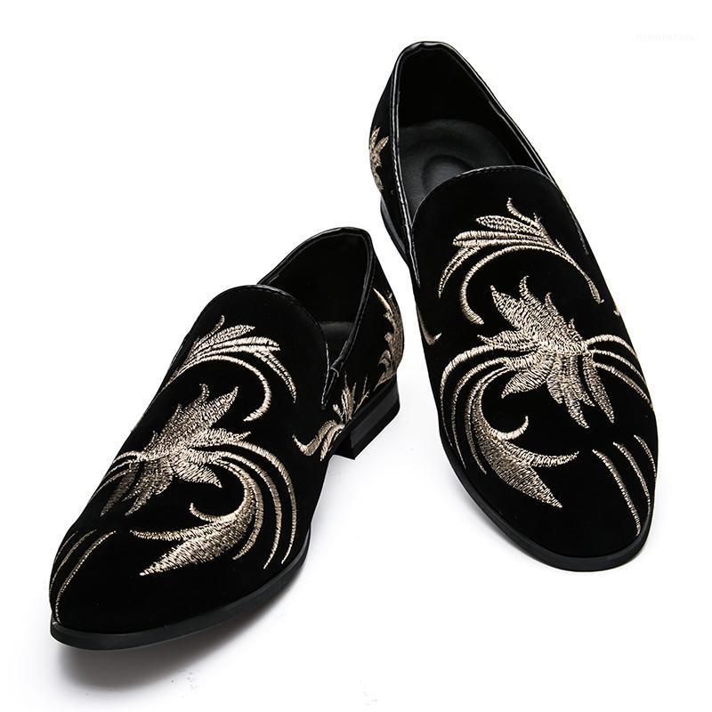 QUAOAR Embroidery Ethnic style Loafers Men Moccasins Slippers Black suede Men's Dress Shoes Party Wedding Flats Casual Shoes1
QUAOAR Embroidery Ethnic style Loafers Men Moccasins Slippers Black suede Men's Dress Shoes Party Wedding Flats Casual Shoes1