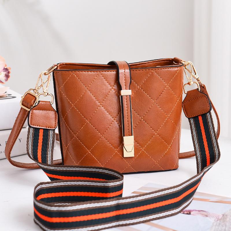New ladies shoulder bag multi-function large capacity women's messenger bucket bag Spring and summer solid color women's, Black
New ladies shoulder bag multi-function large capacity women's messenger bucket bag Spring and summer solid color women's, Black