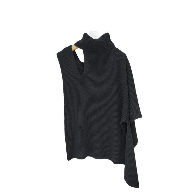 Zoki Fall 2021 Women Clothing Shawl Cloak Sweater Fall Korean Chic Turtleneck Loose Knit Pullovers for Female Fashion Sweater, Black
Zoki Fall 2021 Women Clothing Shawl Cloak Sweater Fall Korean Chic Turtleneck Loose Knit Pullovers for Female Fashion Sweater, Black
