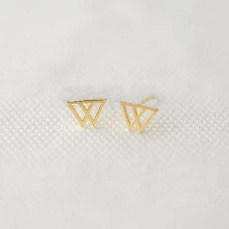 Fashion Mountain Peaks Stud Earrings An earring made up of two Triangles Suitable for Men And Women, Golden;silver
Fashion Mountain Peaks Stud Earrings An earring made up of two Triangles Suitable for Men And Women, Golden;silver