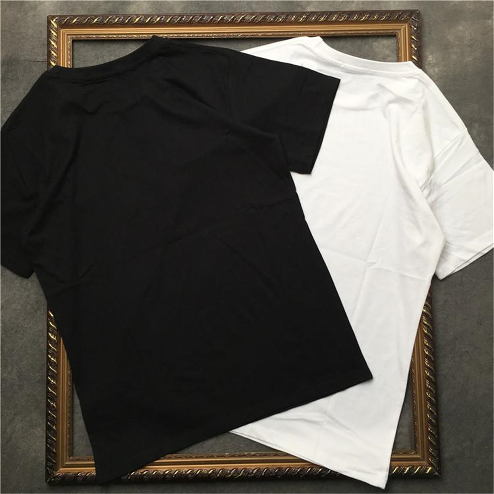 21SS new Summer Luxury Europe mens embroidery bee t shirt Top quality t shirts Fashion High Quality designer t shirt Women Street Casual, White
21SS new Summer Luxury Europe mens embroidery bee t shirt Top quality t shirts Fashion High Quality designer t shirt Women Street Casual, White