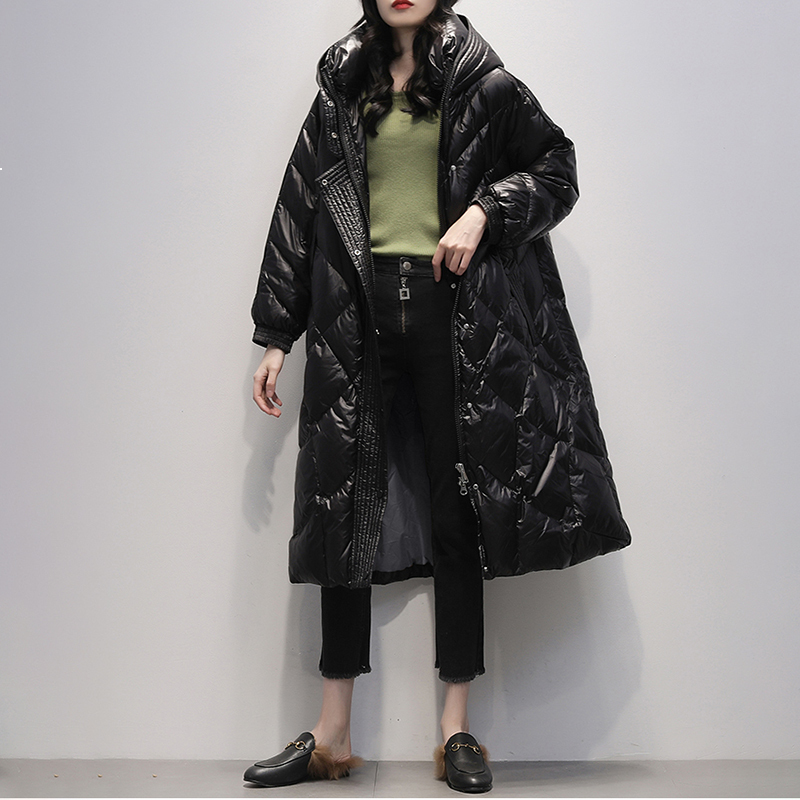 2021 New Women's Coat New Winter 95% White Duck Down Thick with Black Hood Long Korean Loose Section Shiny Dywaterproof Jacket Y8 Ak8n, Khaki. 
2021 New Women's Coat New Winter 95% White Duck Down Thick with Black Hood Long Korean Loose Section Shiny Dywaterproof Jacket Y8 Ak8n, Khaki.
