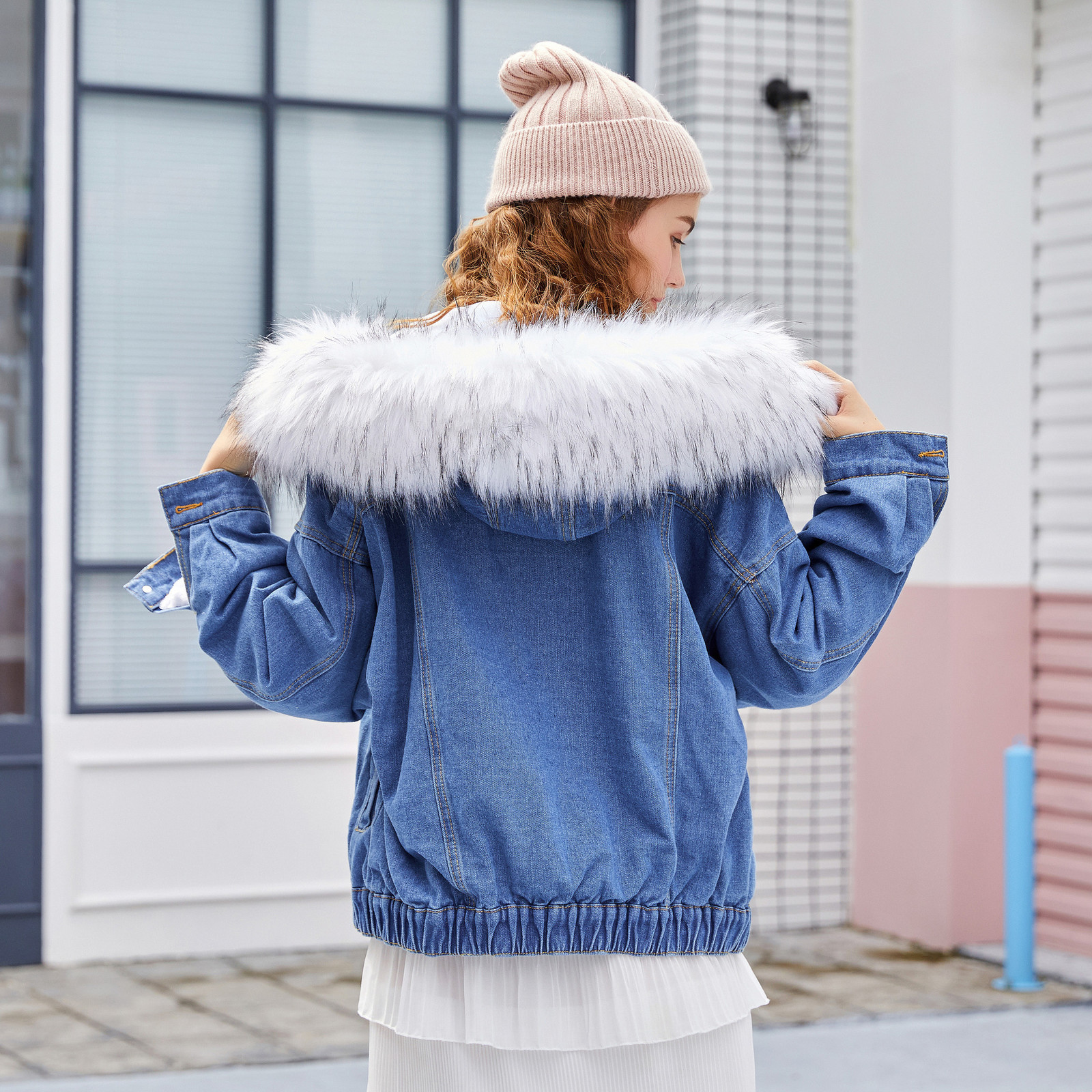 Oversized Faux Fur Lining Hooded Denim Women's Jacket Thick Warm Velvet Winter Coat Female Vintage Loose Pocket Parkas Outwear 201029