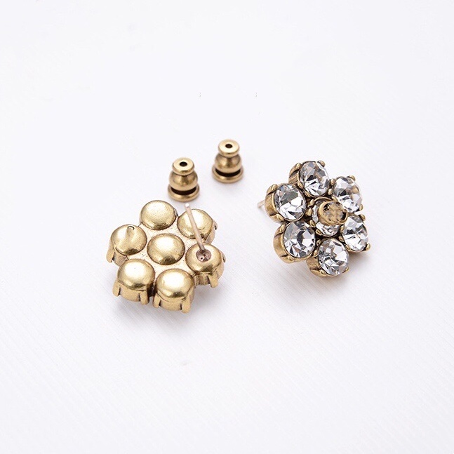 Luxury Designer Jewelry Women Earrings Diamond Stud with letter stamp Brass with gold plated pearl earring elegant fashion jewelry
Luxury Designer Jewelry Women Earrings Diamond Stud with letter stamp Brass with gold plated pearl earring elegant fashion jewelry