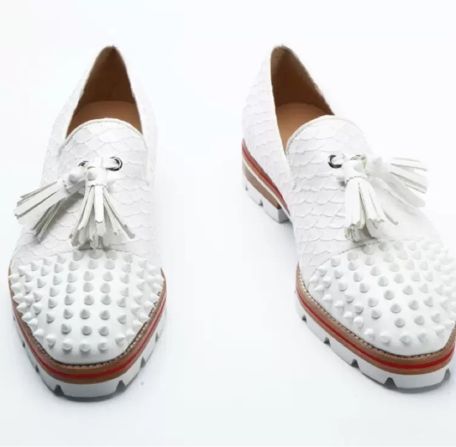 Snake Leather Tassel Fringe White Spiked Leather Shoes Thick Sole Fashion Mens Loafers Wedding Dress Shoes Formal Oxfords
Snake Leather Tassel Fringe White Spiked Leather Shoes Thick Sole Fashion Mens Loafers Wedding Dress Shoes Formal Oxfords