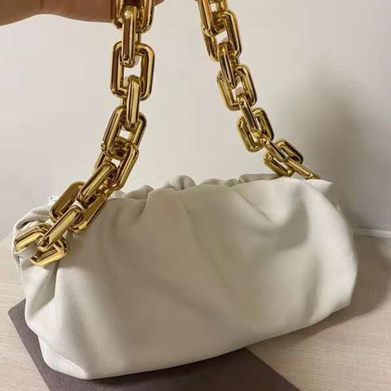 VeraStore Genuine Leather women's Fashion Crossbody bags real Lambskin shoulder female bag big chains 31cm, Black
VeraStore Genuine Leather women's Fashion Crossbody bags real Lambskin shoulder female bag big chains 31cm, Black
