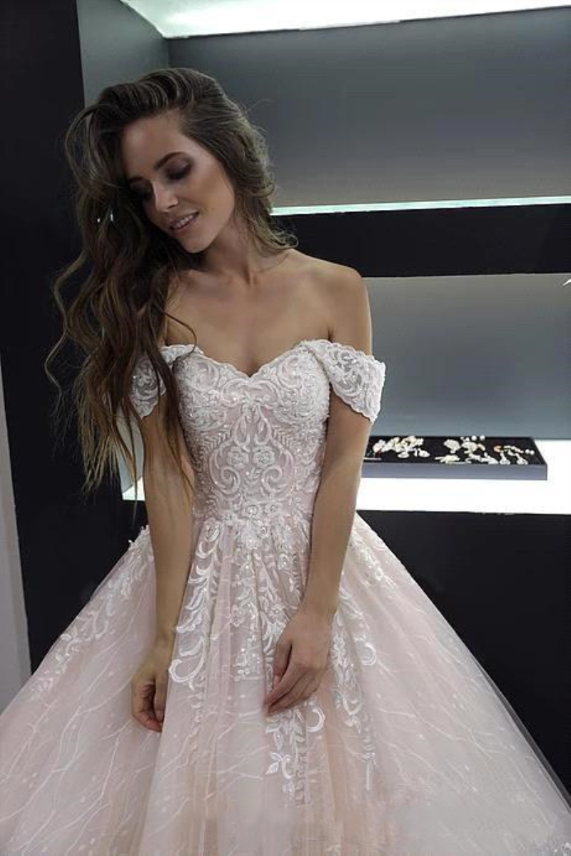 Luxury Light Pink Chapel Lace Wedding Dresses Bridal Gowns 2022 Off Shoulder Tulle Appliques Beads A Line Bride Weddings Dress Vestidos de novia Maria
