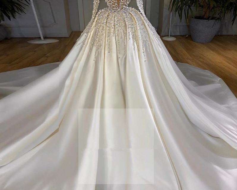 Dubai Long Sleeve Ball Gown Wedding Dresses Newest Sexy V Neck Pearls Beaded Satin Bridal Gowns Chapel Train Plus Size Vestido De Novia
