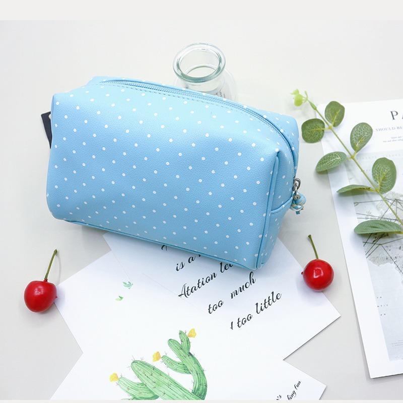 2020 new ladies cosmetic bag pu travel cute waterproof large-capacity hand wash cosmetic bag women1, Sky blue
2020 new ladies cosmetic bag pu travel cute waterproof large-capacity hand wash cosmetic bag women1, Sky blue
